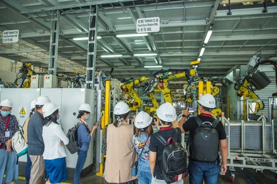 新势力为何为新？走进金康赛力斯工厂，探寻技术开发的答案